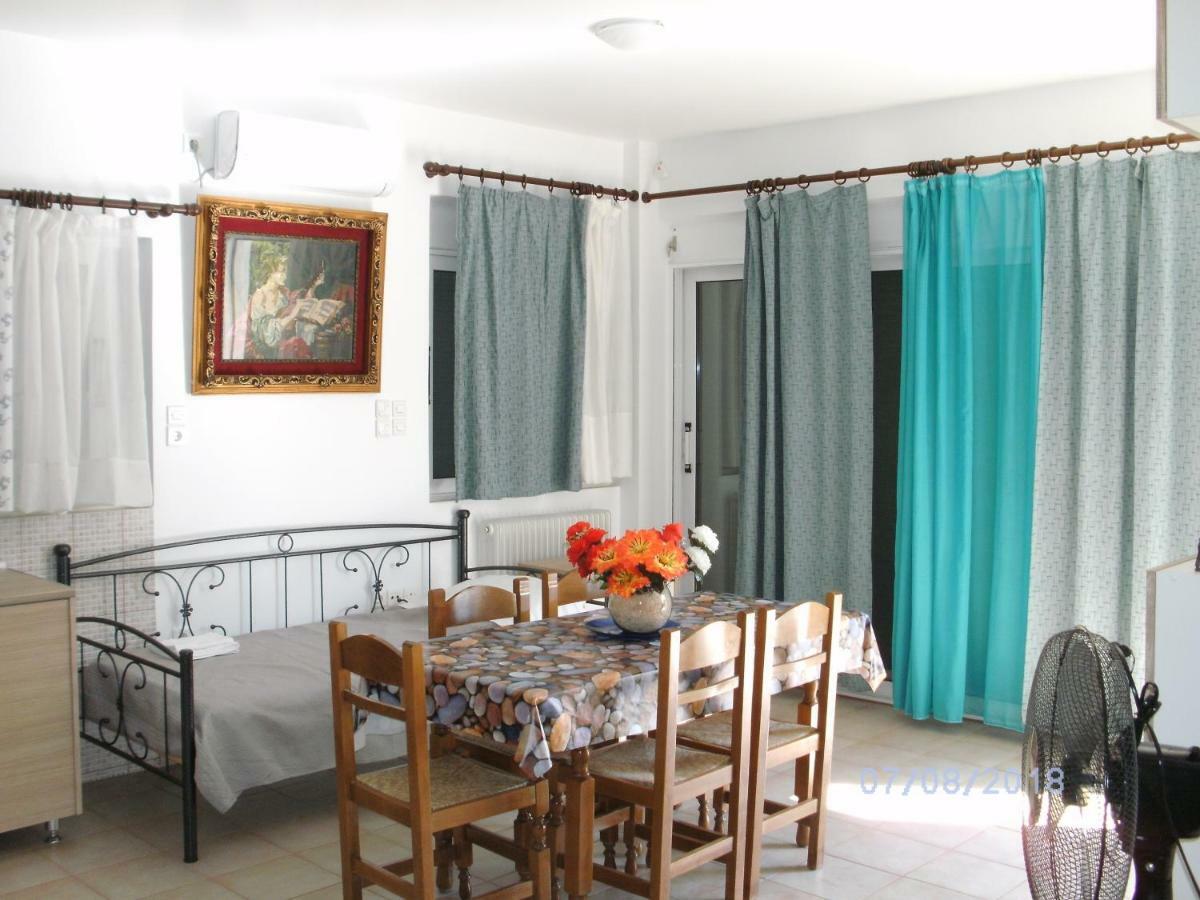 Nina Rooms Артемида Екстериор снимка