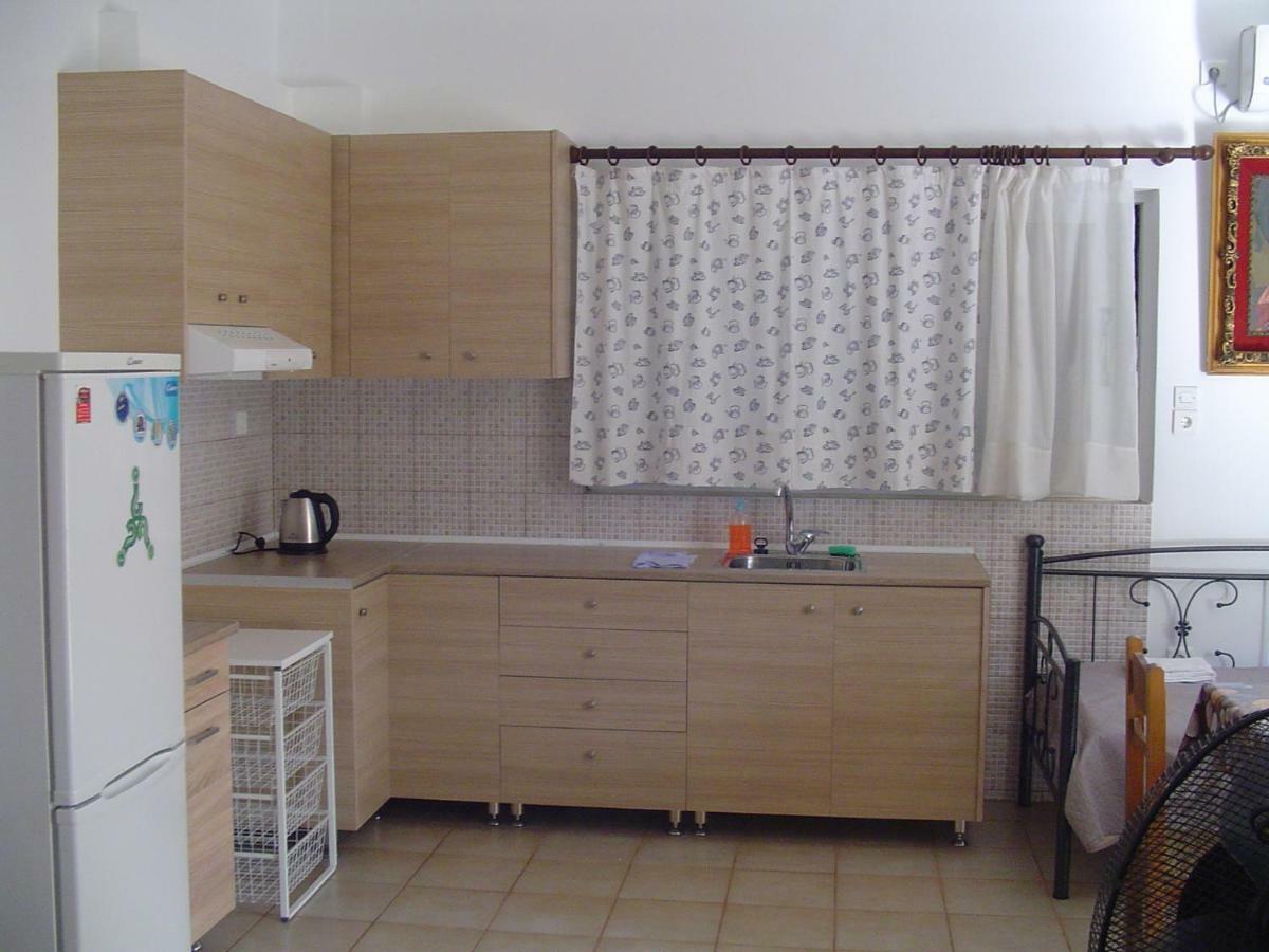 Nina Rooms Артемида Екстериор снимка